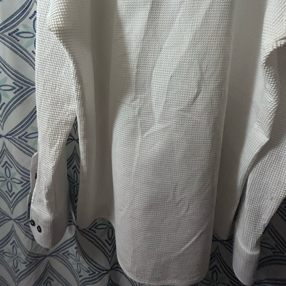 Stone Rose Textured White Shirt with Blue Pattern, NWOT All Buttons GREAT SHAPE - Picture 5 of 9